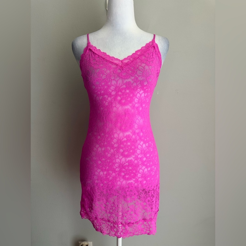 Victoria’s Secret Lace Slip Dress / Chemise – Size Small – Bright Pink